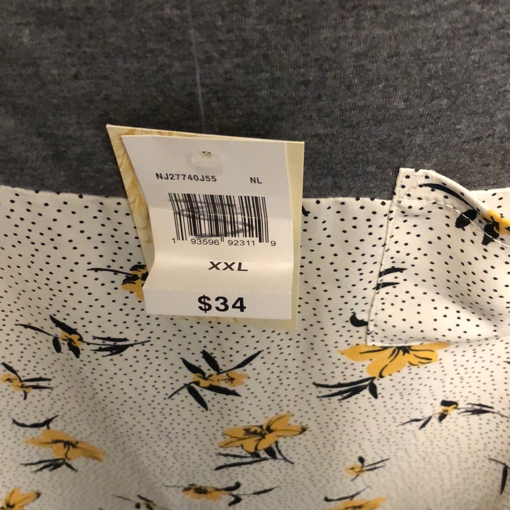 Shirt - Picture 3 of 3